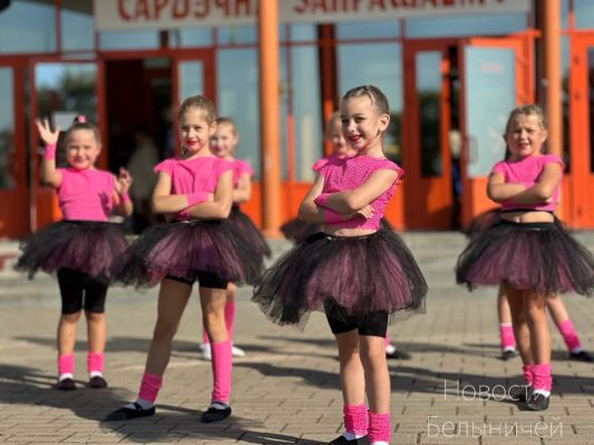 На площадке около ФОКа «Друть» прошел фестиваль детского творчества